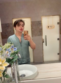 Stephen - Male escort in Riyadh Photo 3 of 15