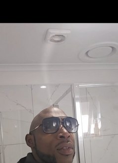 Stephen Marson - Male escort in Dubai Photo 3 of 10