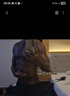 Stephen Marson - Male escort in Dubai Photo 6 of 10