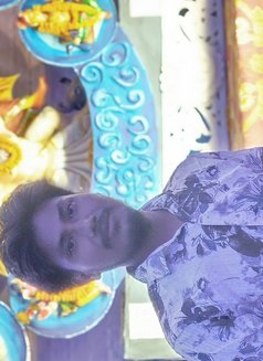 Steve - Male escort in Darjeeling Photo 1 of 1