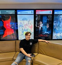 Steve New Here at Bahrain - Acompañante masculino in Al Juffair