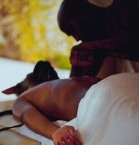 Pro Yoni/Body to body Nuru Massage - masseur in Nairobi
