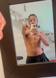 Steven - Acompañantes masculino in Lagos, Nigeria Photo 6 of 10