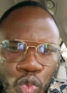 Steveoma - Male escort in Lagos, Nigeria Photo 7 of 7