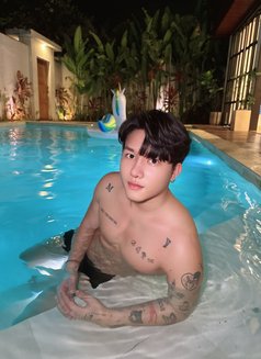 Stiven - Male escort in Bali Photo 3 of 6