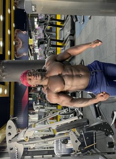 Stone - Acompañantes masculino in Dubai Photo 3 of 3