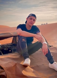 AVAILABLE! BOTH 🇵🇭 100% real - Male escort in Riyadh Photo 9 of 12