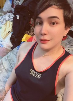 Storm Weng - Transsexual escort in Dammam Photo 3 of 3