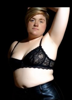 Stormy - escort in Pretoria Photo 5 of 7