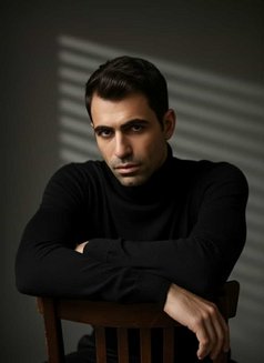 Straight Domdom 21 Cm - Male escort in Manila Photo 2 of 5