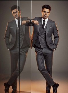 Straight Domdom 21 Cm - Male escort in Manila Photo 4 of 5