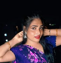Strawberry With Vanitha 24 Thiruverkadu - Acompañantes transexual in Chennai