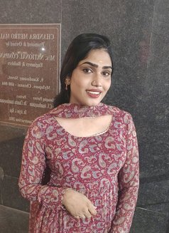 Strawberry With Vanitha Tranny 24 - Transsexual escort in Chennai Photo 5 of 5