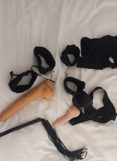 Strict, fair and deeply sensual Mistress - dominatrix in Abu Dhabi Photo 10 of 11