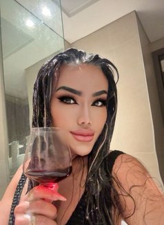 Sexy Lady Ladyboy Nabi - Transsexual escort in Dubai Photo 5 of 6