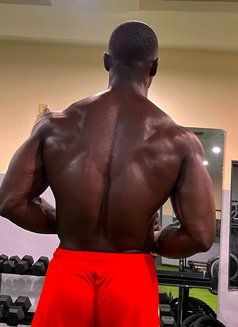 Strong Black Top1 - Acompañantes masculino in Abu Dhabi Photo 3 of 3