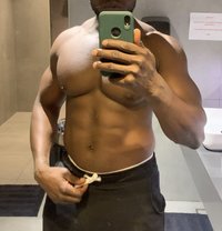 Strong Tap - Male escort in Dubai