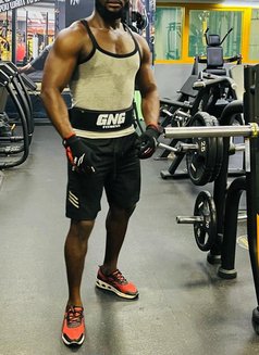 Strong Top - Male escort in Dubai Photo 4 of 12