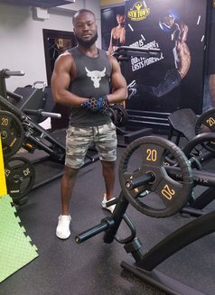 Strong Top - Male escort in Dubai Photo 9 of 12