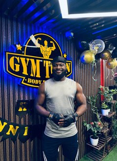 Strong Top - Male escort in Dubai Photo 12 of 12