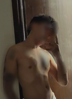 StrongTOP/ bot Flexible 🇵🇭 - Male escort in Dubai Photo 16 of 19