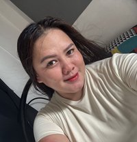 Student Ellie Yummy - escort in Manila