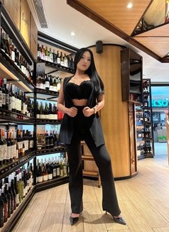 The goddess squirts Sasa Stevani in town - escort in Jakarta Photo 9 of 29