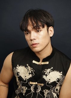 Styvv - Male escort in Manila Photo 3 of 6