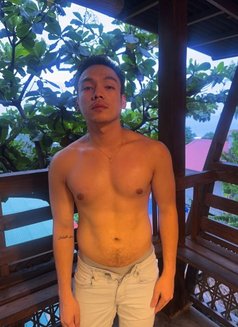 Styvv - Male escort in Manila Photo 2 of 10