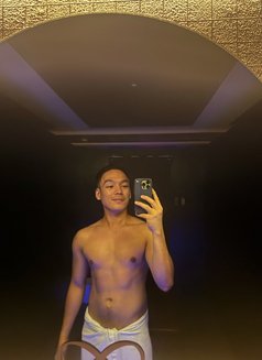Styvv - Male escort in Manila Photo 5 of 10