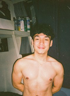 Styvv - Male escort in Manila Photo 9 of 9