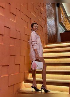 Su Perrr Hotttt Nadia - escort in Bali Photo 2 of 6