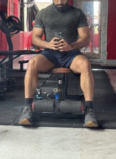 Su240919 - Male escort in Chennai Photo 2 of 4