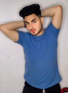 Suan Roy for male escort - Acompañantes masculino in Bangalore Photo 4 of 6