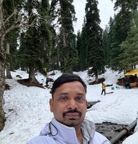 Subham Mahato - Intérprete masculino de adultos in Kolkata