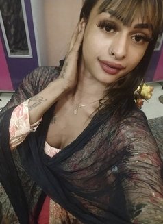 Subhi - Transsexual escort in Mumbai Photo 1 of 3