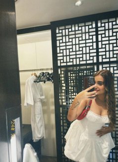 Suchi - escort in Pune Photo 5 of 12