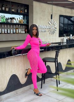 Sucy - escort in Accra Photo 4 of 4