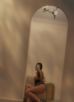 Suda - escort in Dubai Photo 5 of 11