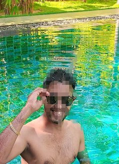Sudesh - Male escort in Colombo Photo 2 of 2