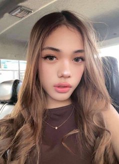 Sue Hail - escort in Manila Photo 8 of 8