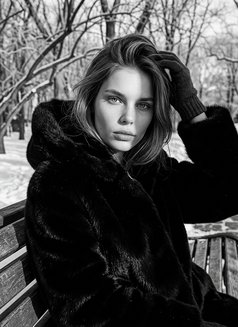 Sue - Russian model π·πΊ - escort in Bangkok Photo 6 of 8