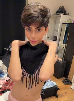 Suel - Male escort in London Photo 27 of 30