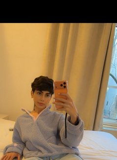 Suel - Male escort in London Photo 28 of 29