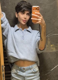 Suel - Male escort in London Photo 2 of 19