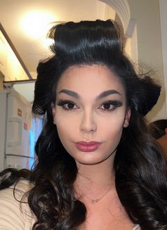 Suellen Porto - Transsexual escort in Dubai Photo 8 of 8