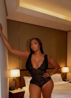 Sugar - puta in Antalya Photo 2 of 5