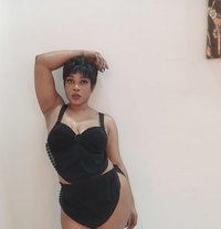 Sugar - escort in Cairo