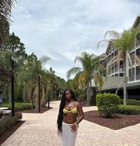 Sugar Baby - escort in Abidjan