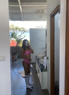 Sugar baby - escort in Bali Photo 3 of 4